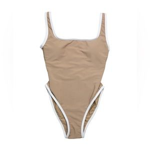 UNWORN LainSnow one piece in sand